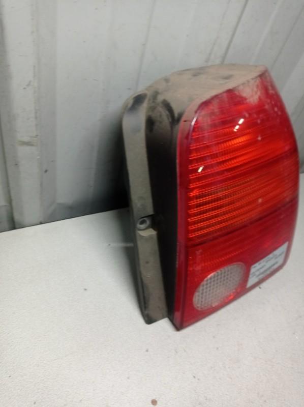 Fanale posteriore principale destro (luci) VOLKSWAGEN LUPO Gasolina - 1