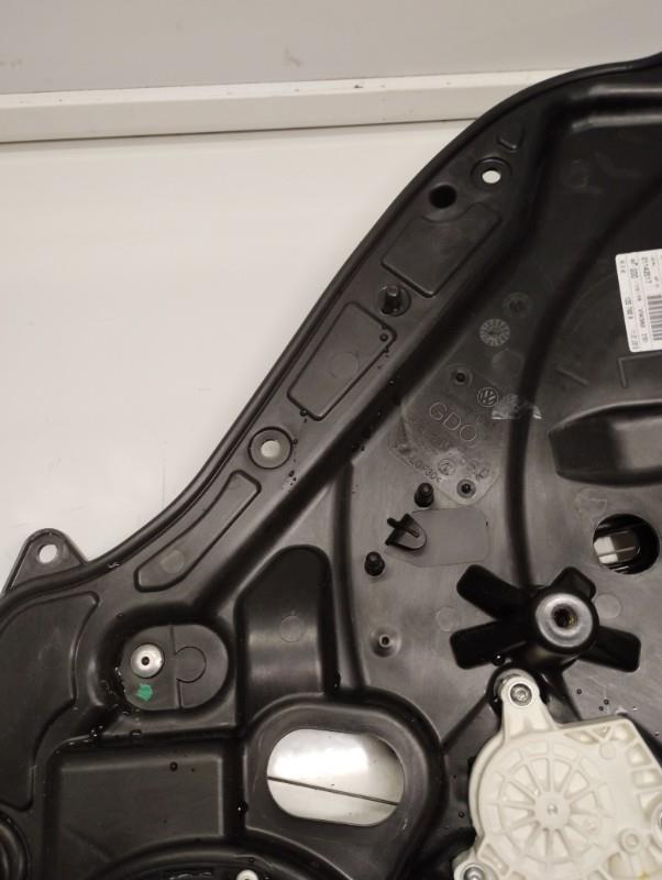 Alzacristalli elettrico posteriore sinistro VOLKSWAGEN GOLF 6 Diésel - 1