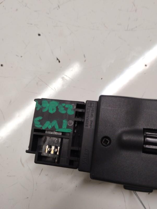 Commande autoradio RENAULT TWINGO 3 PHASE 2 Essence - 1
