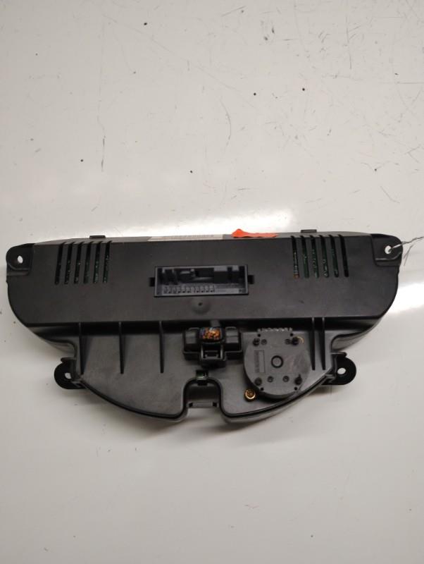 Commande chauffage FORD FOCUS 1 Essence - 1