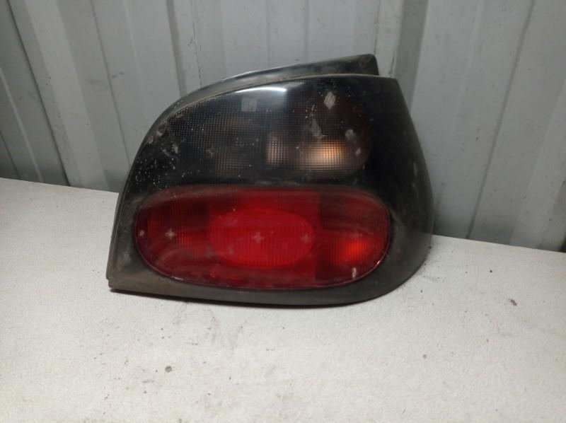 Fanale posteriore principale destro (luci) RENAULT MEGANE 1 PHASE 1 Diésel - 1
