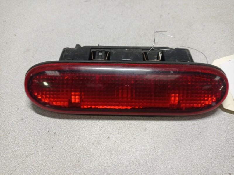 Feu arriere stop central RENAULT CLIO 1 PHASE 3 Essence - 1
