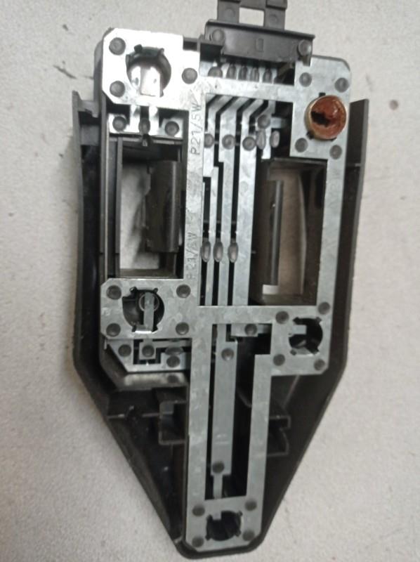 Base portalampade fanale posteriore destro PEUGEOT 405 PHASE 1 Diésel - 1