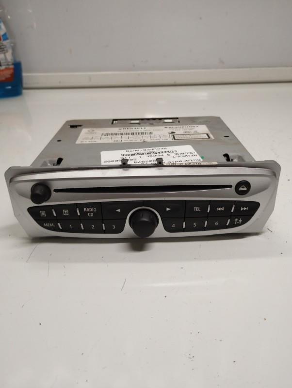 Autoradio originale RENAULT MEGANE 3 PHASE 1 Diésel - 1