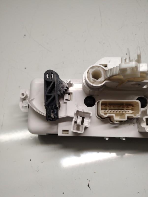 Commande chauffage RENAULT CLIO 3 PHASE 1 Diesel - 1