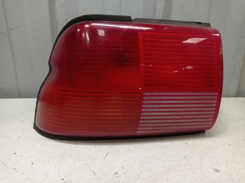 Fanale posteriore principale sinistro (luci) FORD ESCORT 6 Diésel - 1
