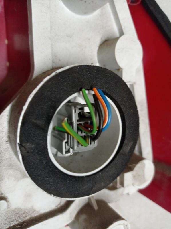 Fanale posteriore principale sinistro (luci) FORD FOCUS 1 Gasolina - 1