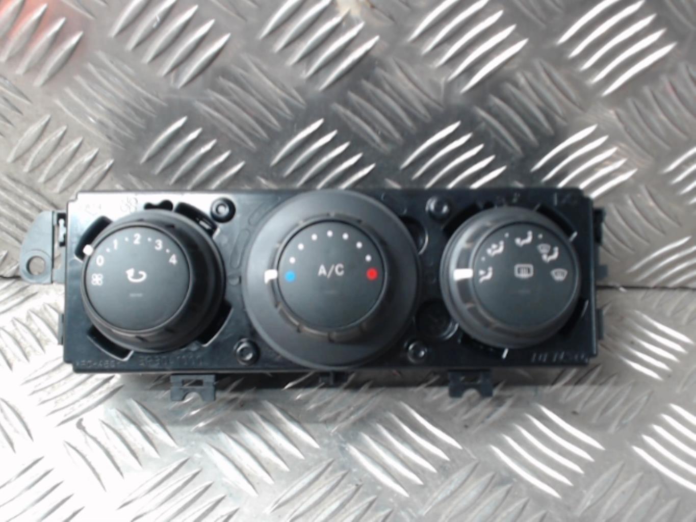 Commande chauffage MERCEDES CITAN 415 Diesel - 1