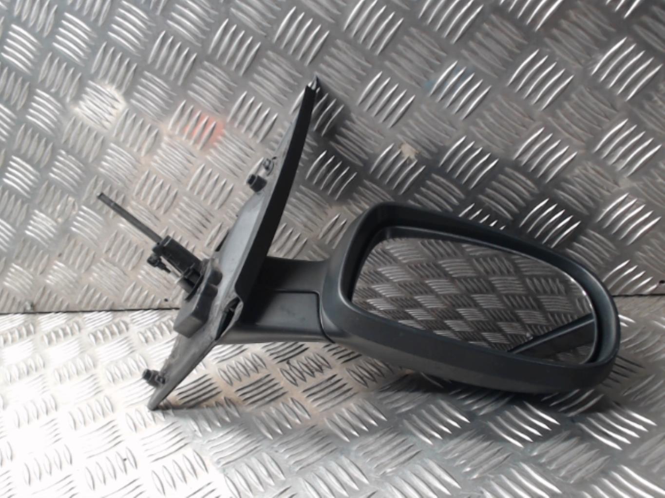 Retrovisor derecho OPEL CORSA C PHASE 1 Gasolina - 1
