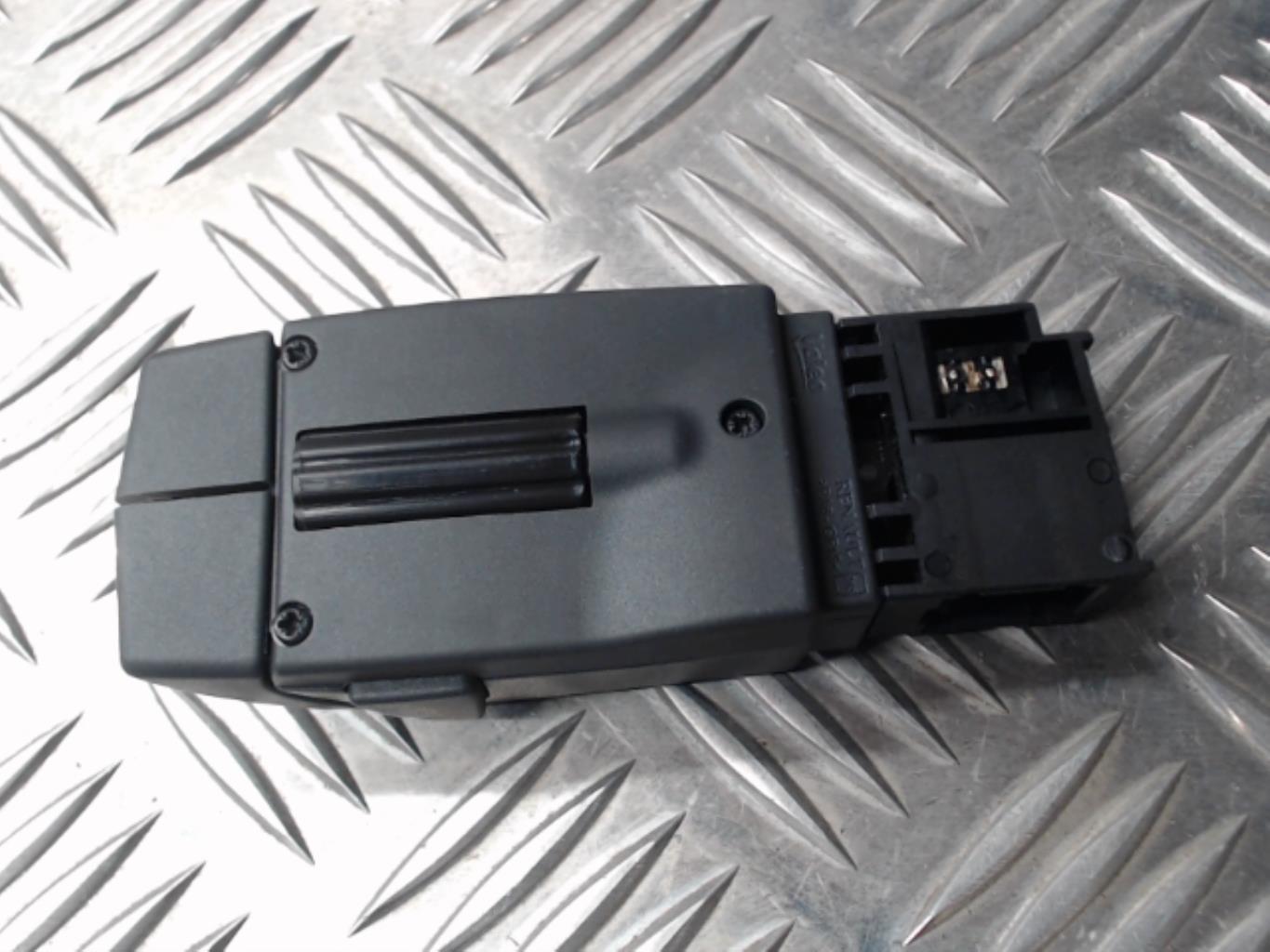 Commande autoradio RENAULT CLIO 4 PHASE 1 Diesel - 1