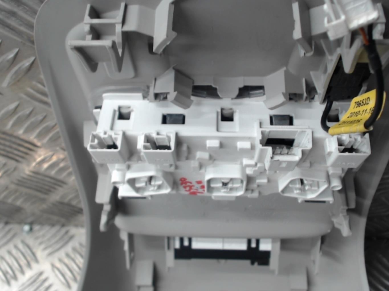 Eclairage de plafonnier CITROEN C4 2 PHASE 1 Diesel - 1