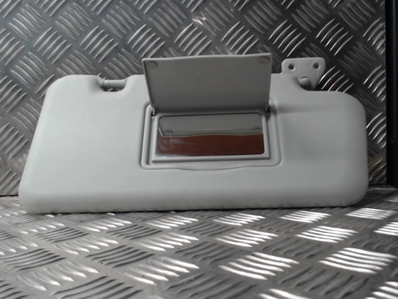 Pare soleil droit NISSAN NOTE 1 PHASE 2 Diesel - 1