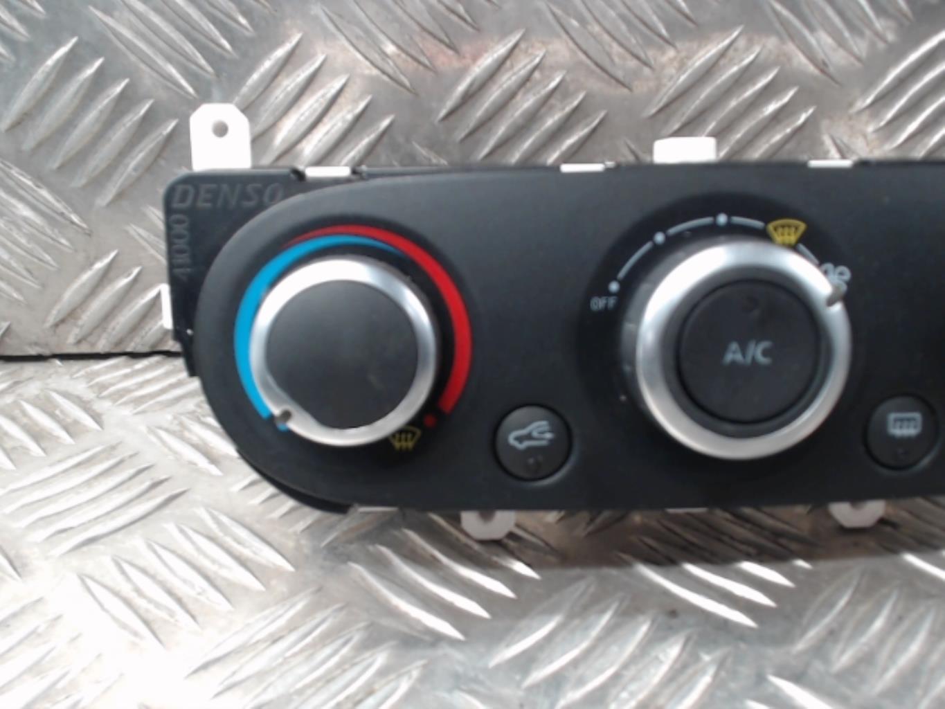 Commande chauffage RENAULT CLIO 4 PHASE 1 Diesel - 1