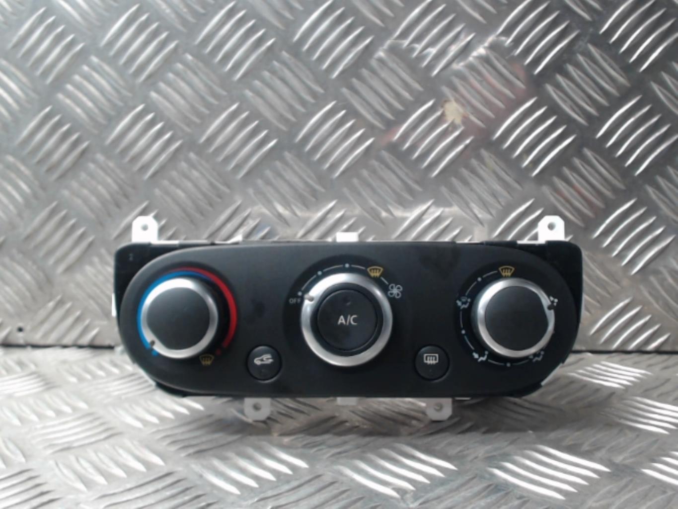 Commande chauffage RENAULT CLIO 4 PHASE 1 Diesel - 1
