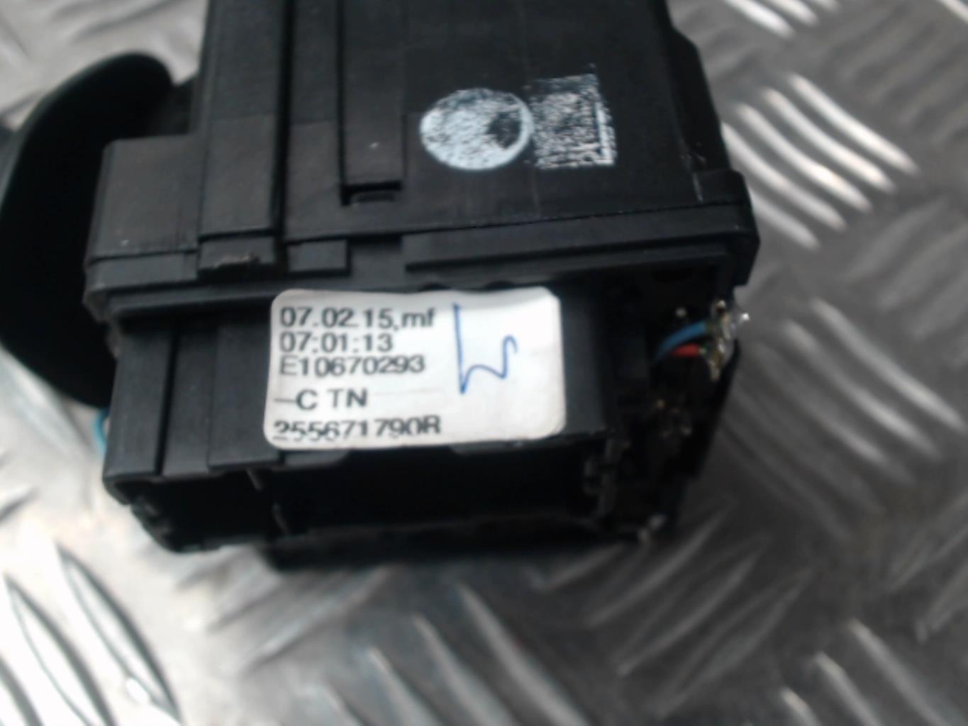 Commodo d'essuie glaces RENAULT CLIO 4 PHASE 1 Diesel - 1