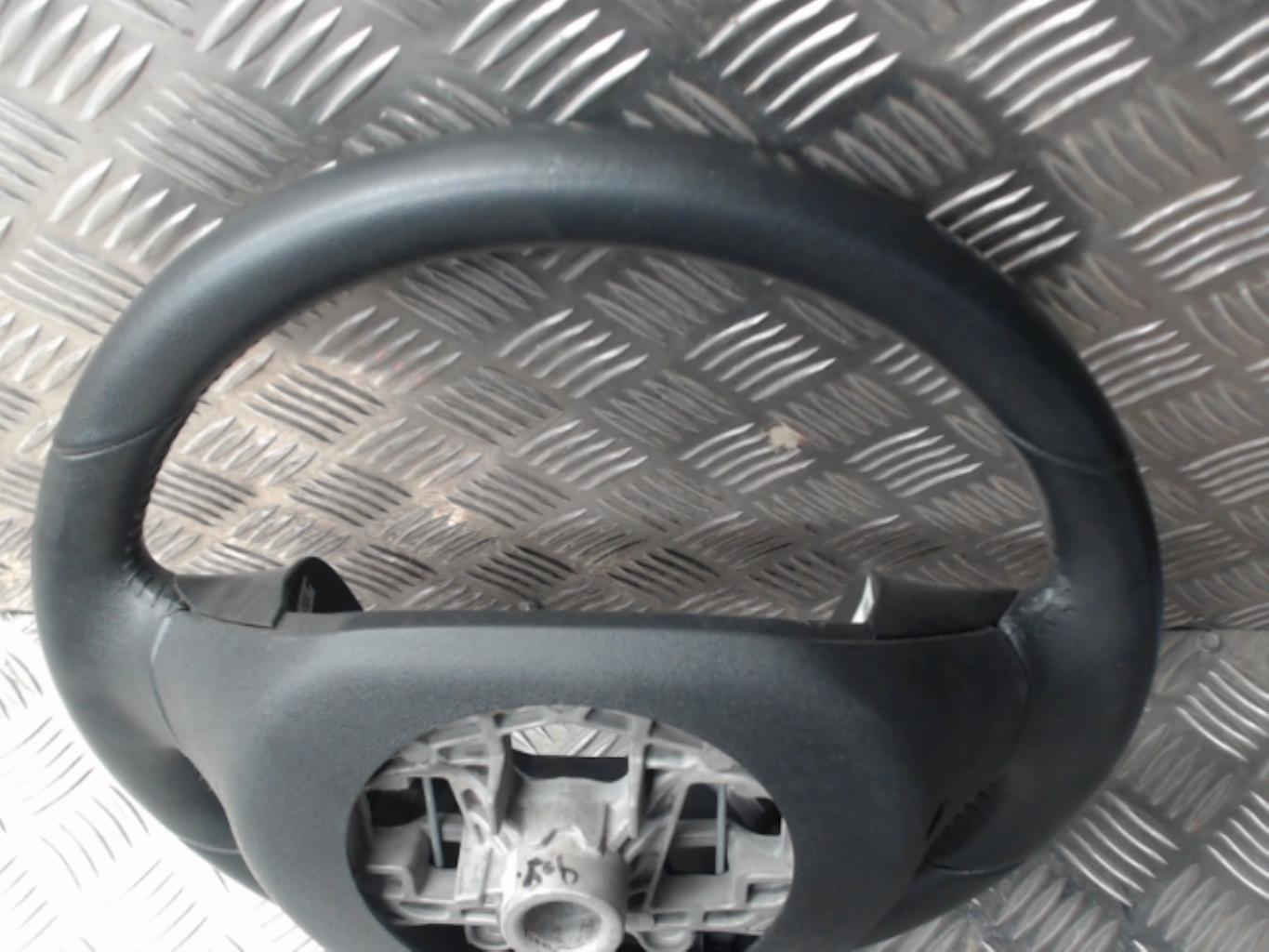Volant PEUGEOT 2008 1 PHASE 1 Diesel - 1