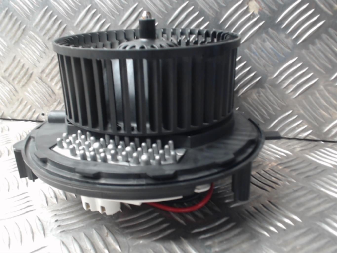 Pulseur d'air VOLKSWAGEN GOLF 7 PHASE 2 Essence - 1