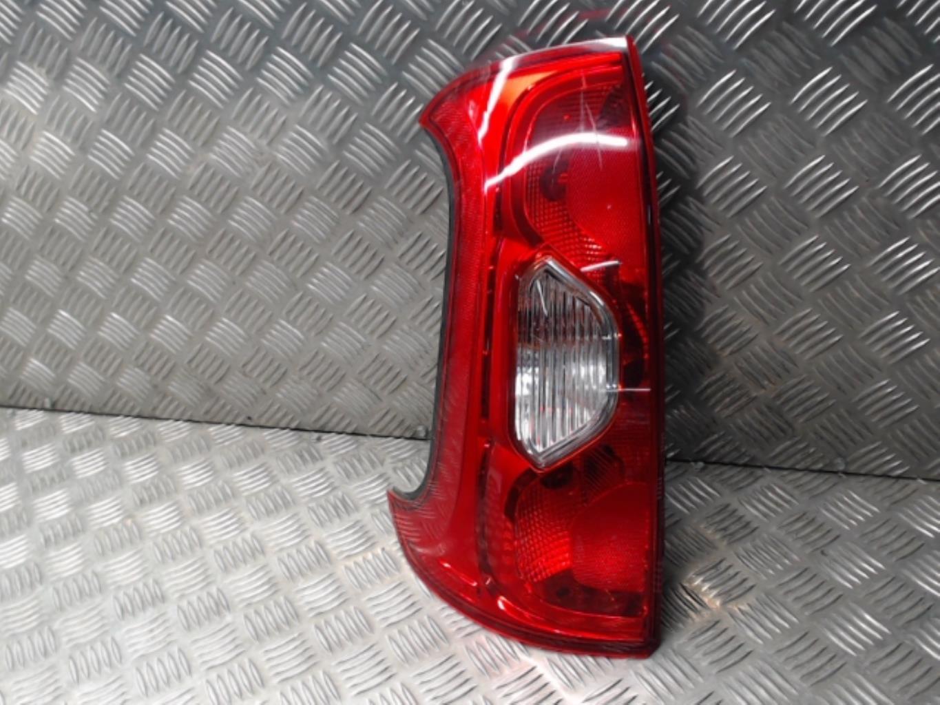 Fanale posteriore principale sinistro (luci) FIAT PANDA 3 PHASE 1 Gasolina - 1
