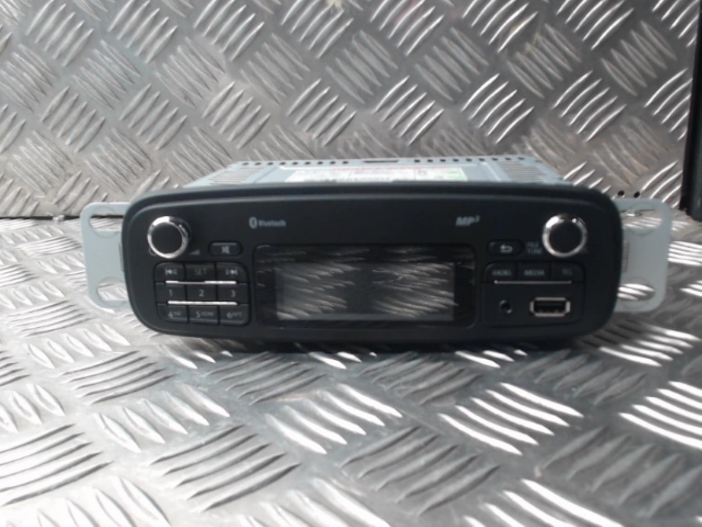 Autoradio originale RENAULT CLIO 4 PHASE 1 Diésel - 1