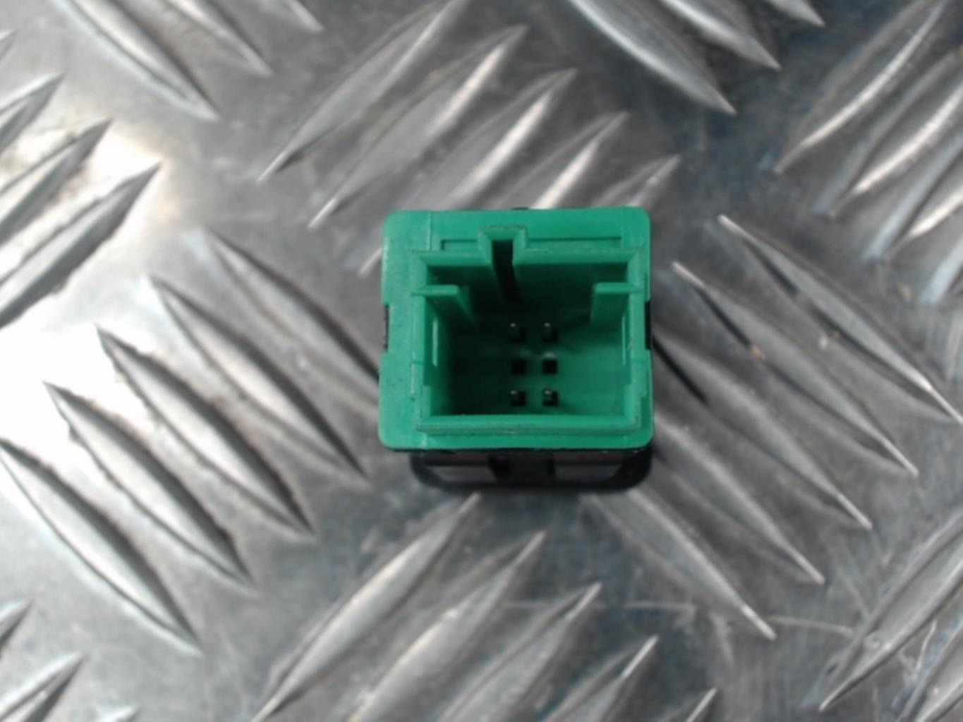 Bouton/Interrupteur CITROEN C4 2 PHASE 2 Diesel - 1