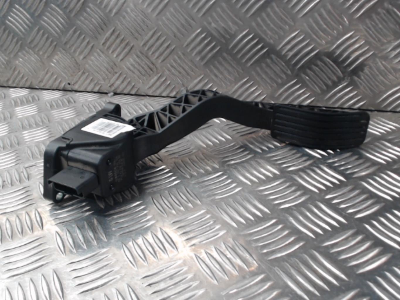 Pedale d'accelerateur CITROEN C4 2 PHASE 1 Diesel - 1