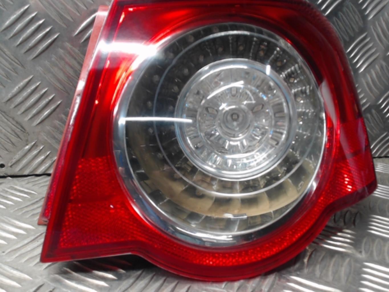 Fanale posteriore principale destro (luci) VOLKSWAGEN PASSAT 5 Diésel - 1