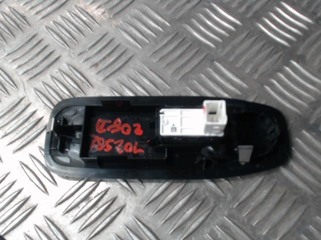 Interruttore lavacristalli anteriore destro PEUGEOT 208 1 PHASE 2 Gasolina - 1