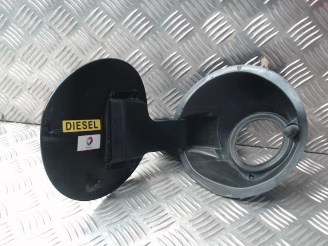 Trappe d'essence PEUGEOT 2008 1 PHASE 1 Diesel - 1
