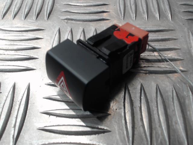 Bouton de warning CITROEN C4 PICASSO 2 PHASE 1 Diesel - 1