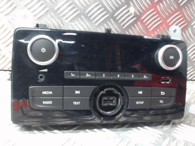 Autoradio d'origine RENAULT CLIO 4 PHASE 2 Diesel - 1
