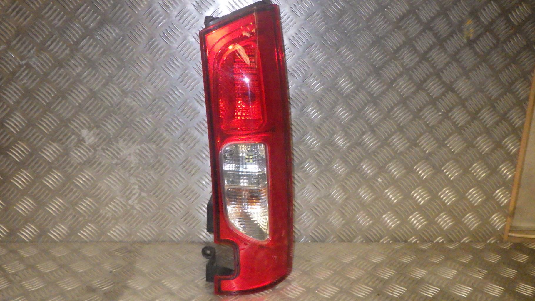 Fanale posteriore principale destro (luci) MERCEDES CITAN 1 415 Diésel - 1