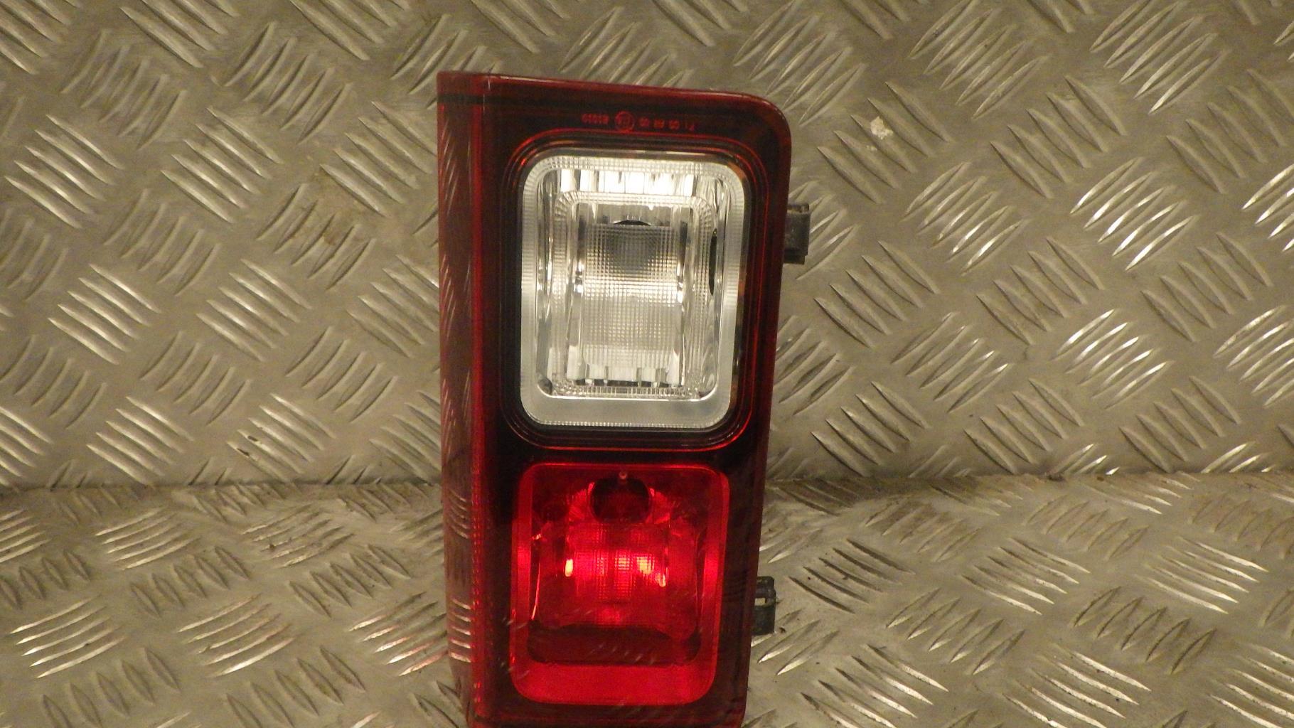 Luce paraurti posteriore sinistra RENAULT TRAFIC 3 COURT PHASE 1  - 1