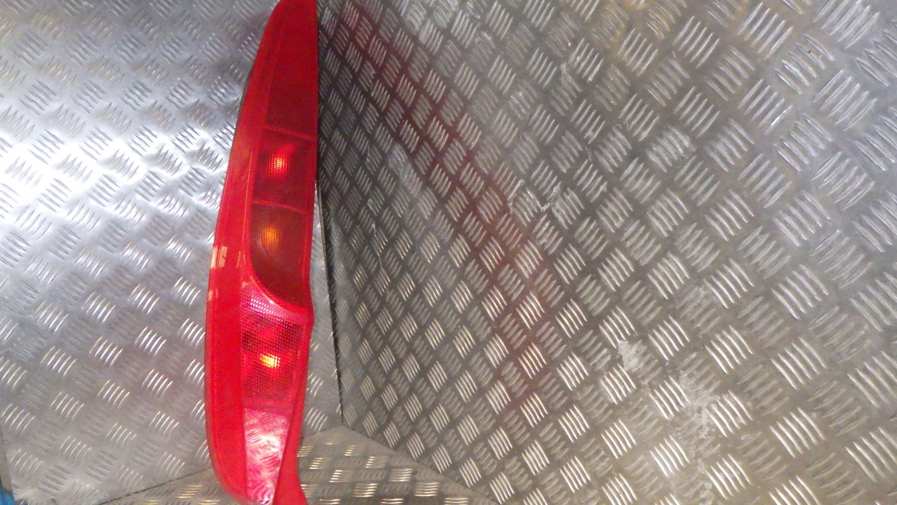 Fanale posteriore principale sinistro (luci) FIAT PUNTO 2 PHASE 2 Gasolina - 1