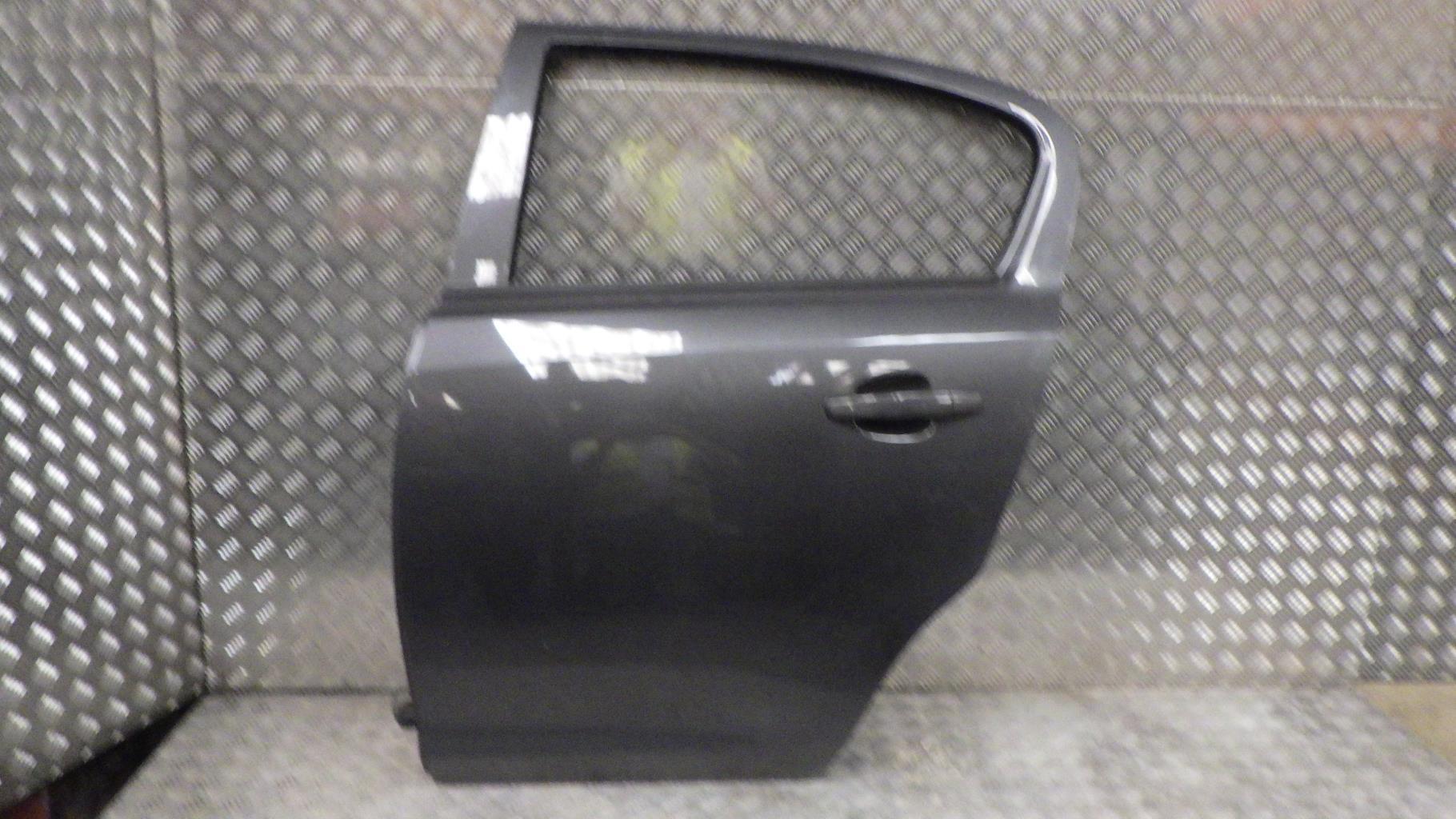 Puerta trasera izquierda OPEL CORSA D PHASE 2  - 1