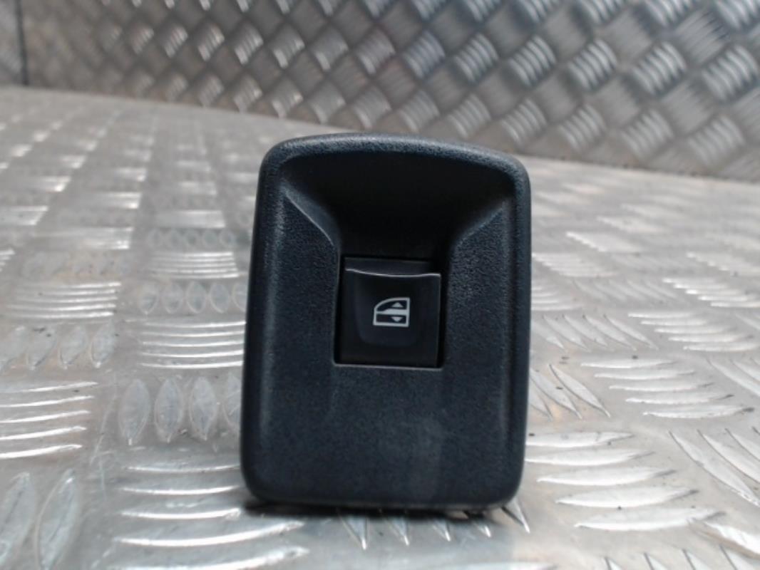 Interruttore lavacristalli anteriore destro DACIA DOKKER PHASE 1 Diésel - 1