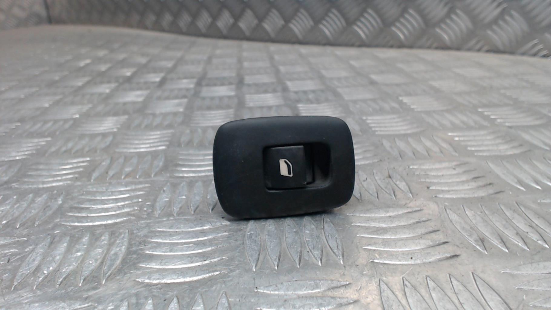 Interruttore lavacristalli posteriore sinistro CITROEN C3 2 PHASE 1 Diésel - 1