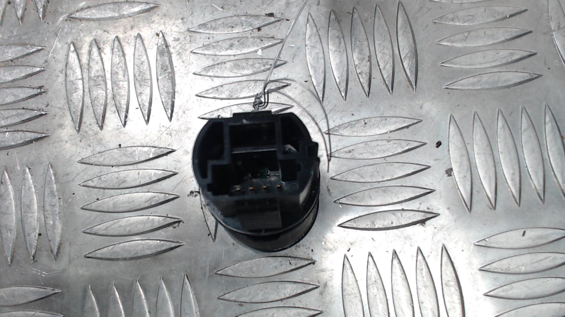 Bouton de demarrage RENAULT CLIO 4 PHASE 2 Essence - 1