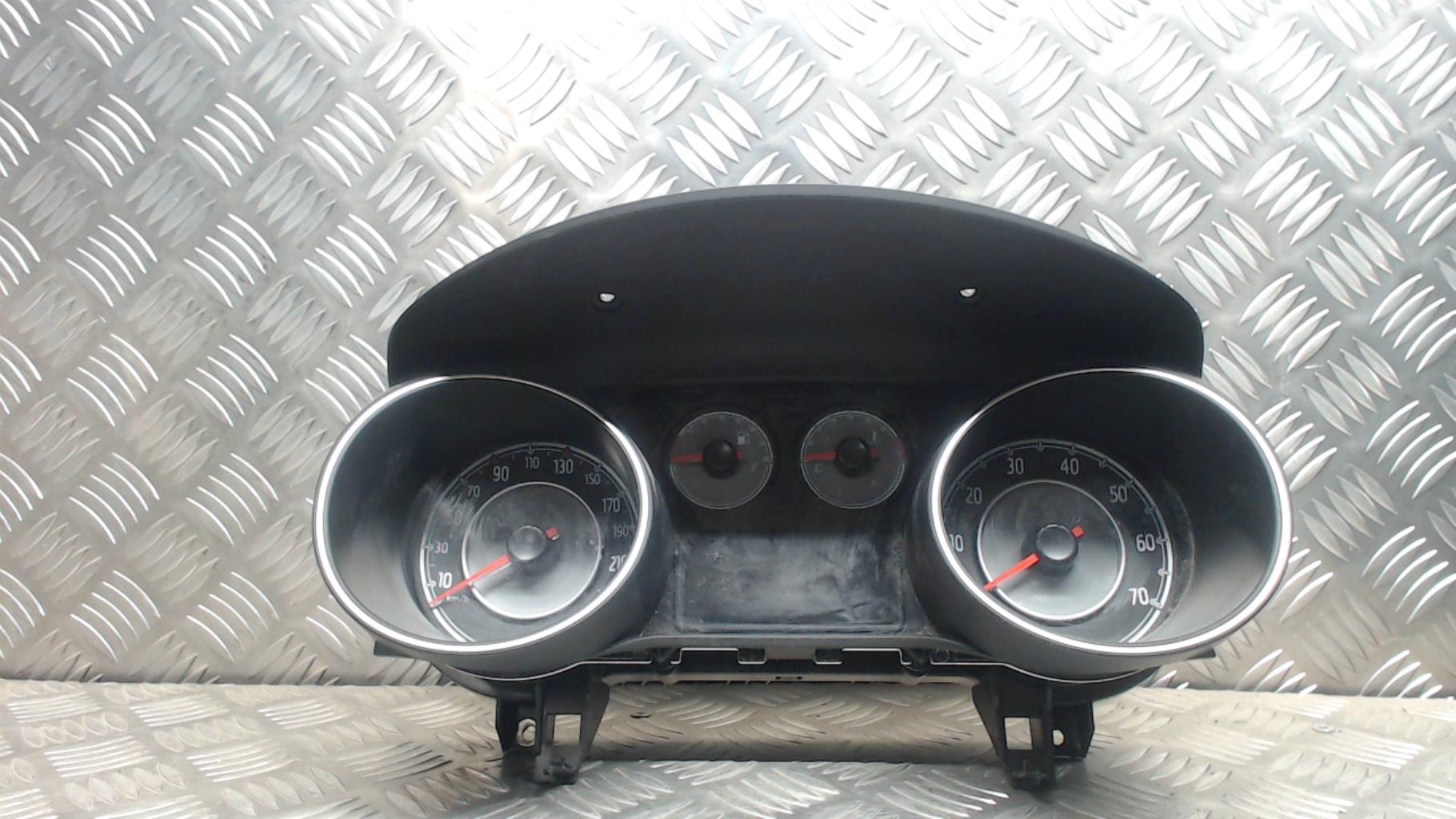 Tachimetro FIAT PUNTO 3 Gasolina - 1