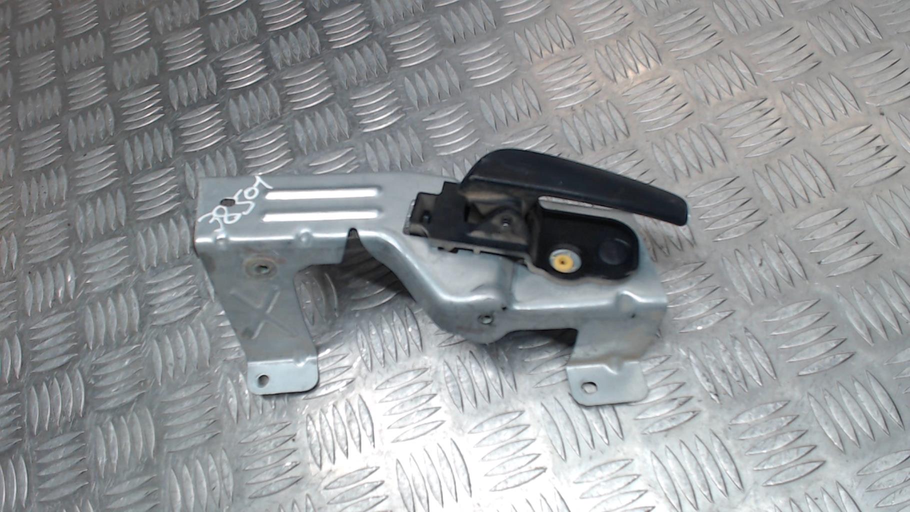 Maniglia interna anteriore sinistra PEUGEOT BIPPER Diésel - 1