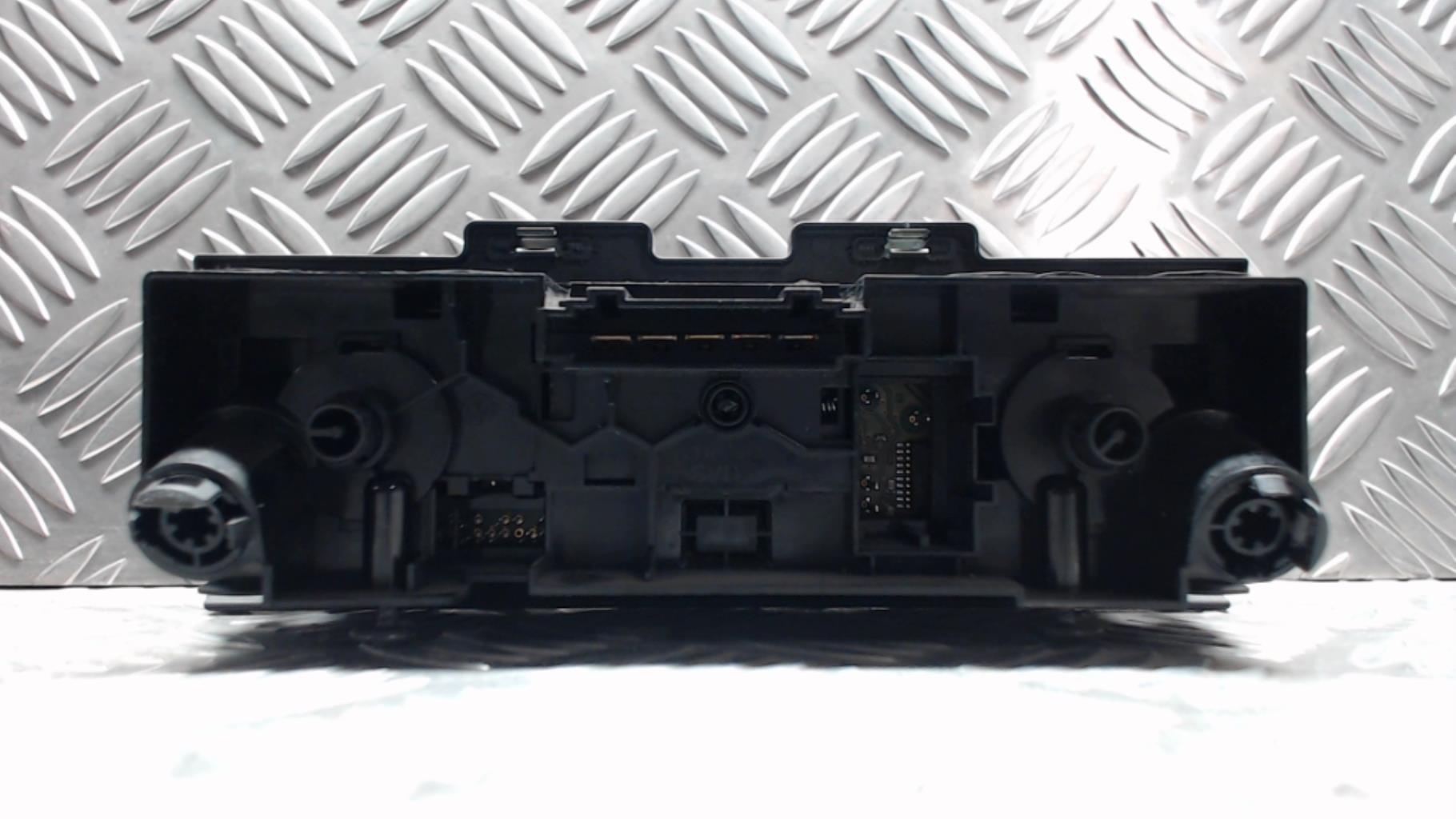 Commande chauffage VOLKSWAGEN POLO 5 PHASE 2 Essence - 1