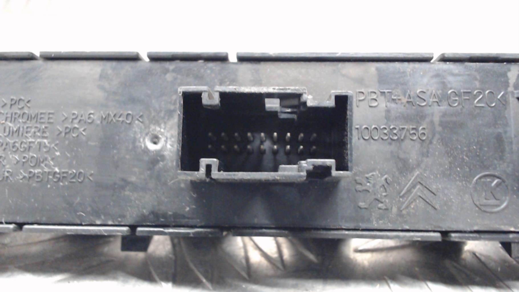 Bouton de warning PEUGEOT 3008 1 PHASE 1 Diesel/Hybride - 1