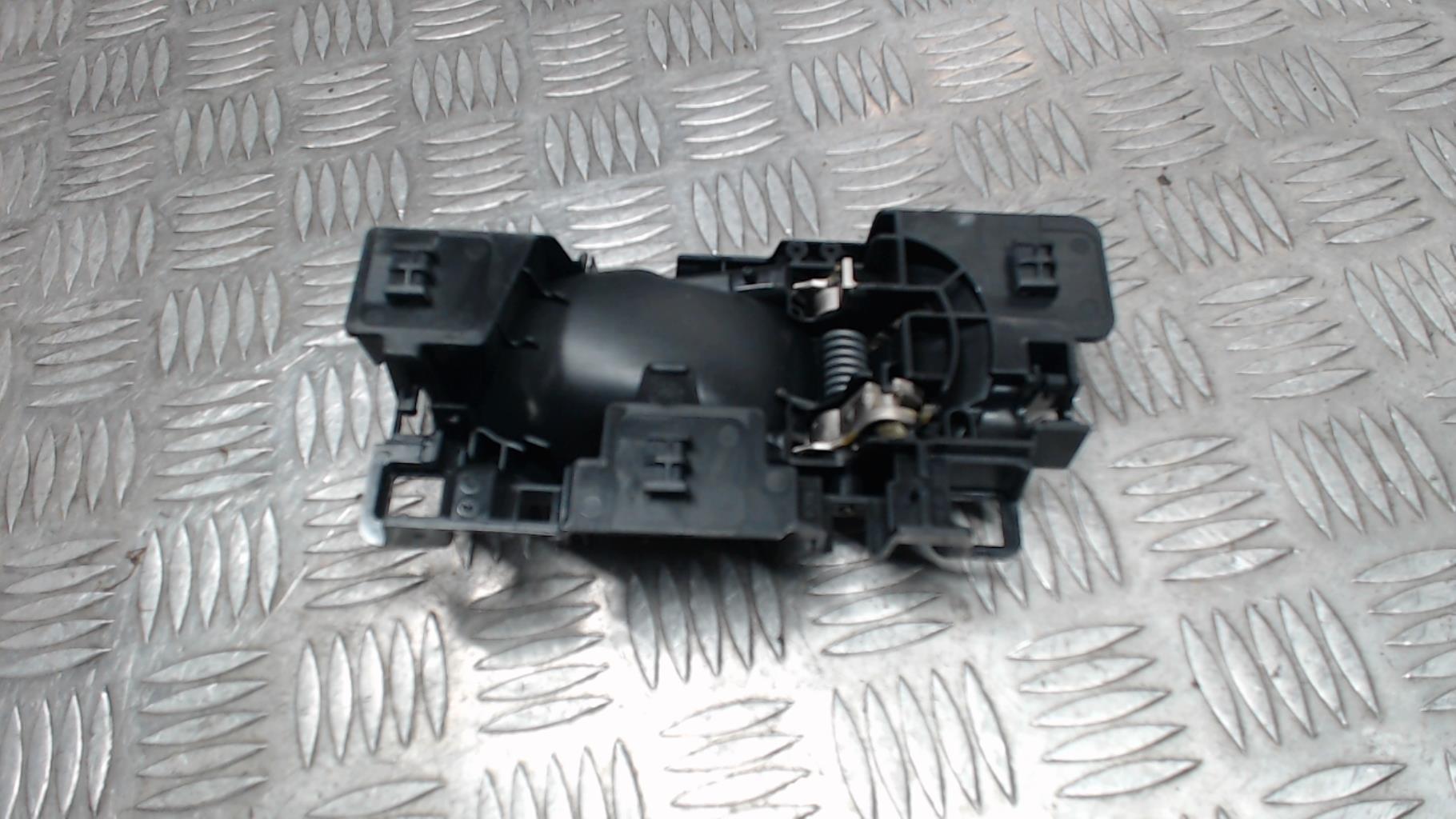 Poignee interieur avant gauche CITROEN C3 3 PHASE 1 Diesel - 1