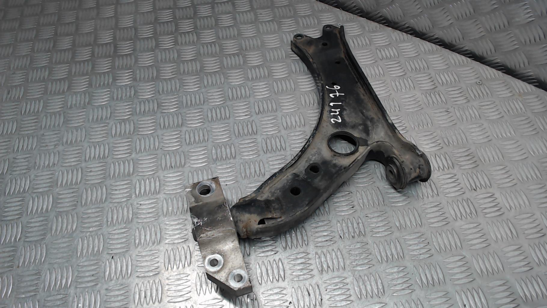 Triangolo anteriore destro VOLKSWAGEN GOLF 6 BREAK Diésel - 1