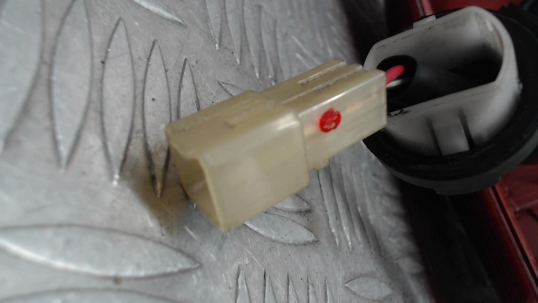 Fanale posteriore principale destro (luci) SUZUKI SWIFT 3 Diésel - 1