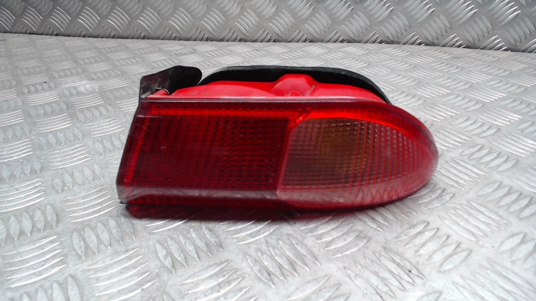 Fanale posteriore principale destro (luci) ALFA ROMEO 156 PHASE 3 BREAK Diésel - 1