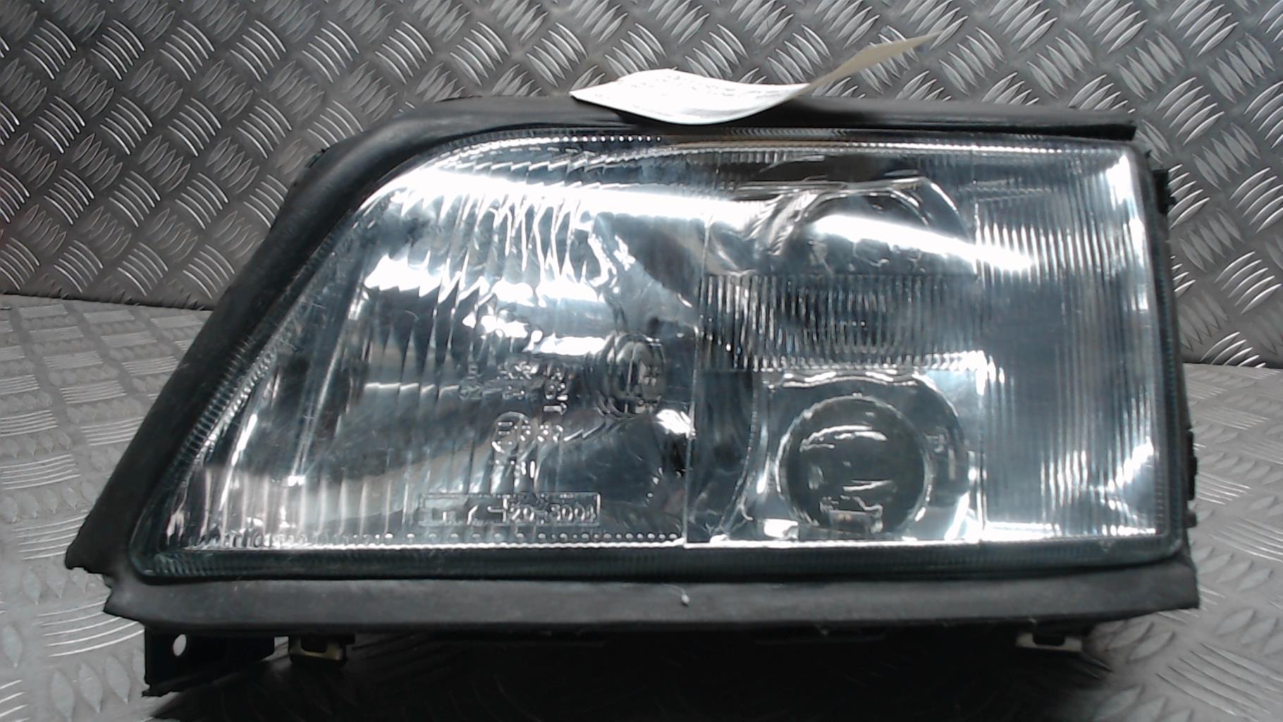 Gruppo ottico anteriore principale sinistro (luci)(faro) AUDI A6 1 Diésel - 1