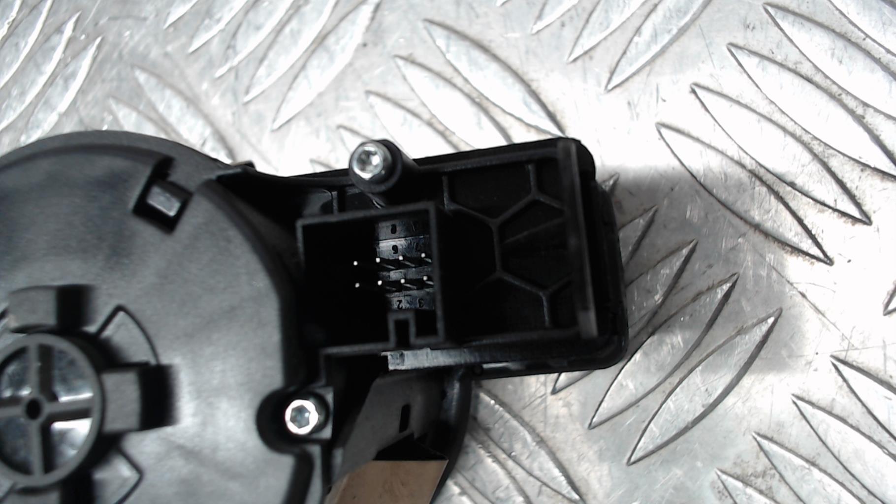 Commande de phare MERCEDES CLASSE B 246 PHASE 1 Diesel - 1