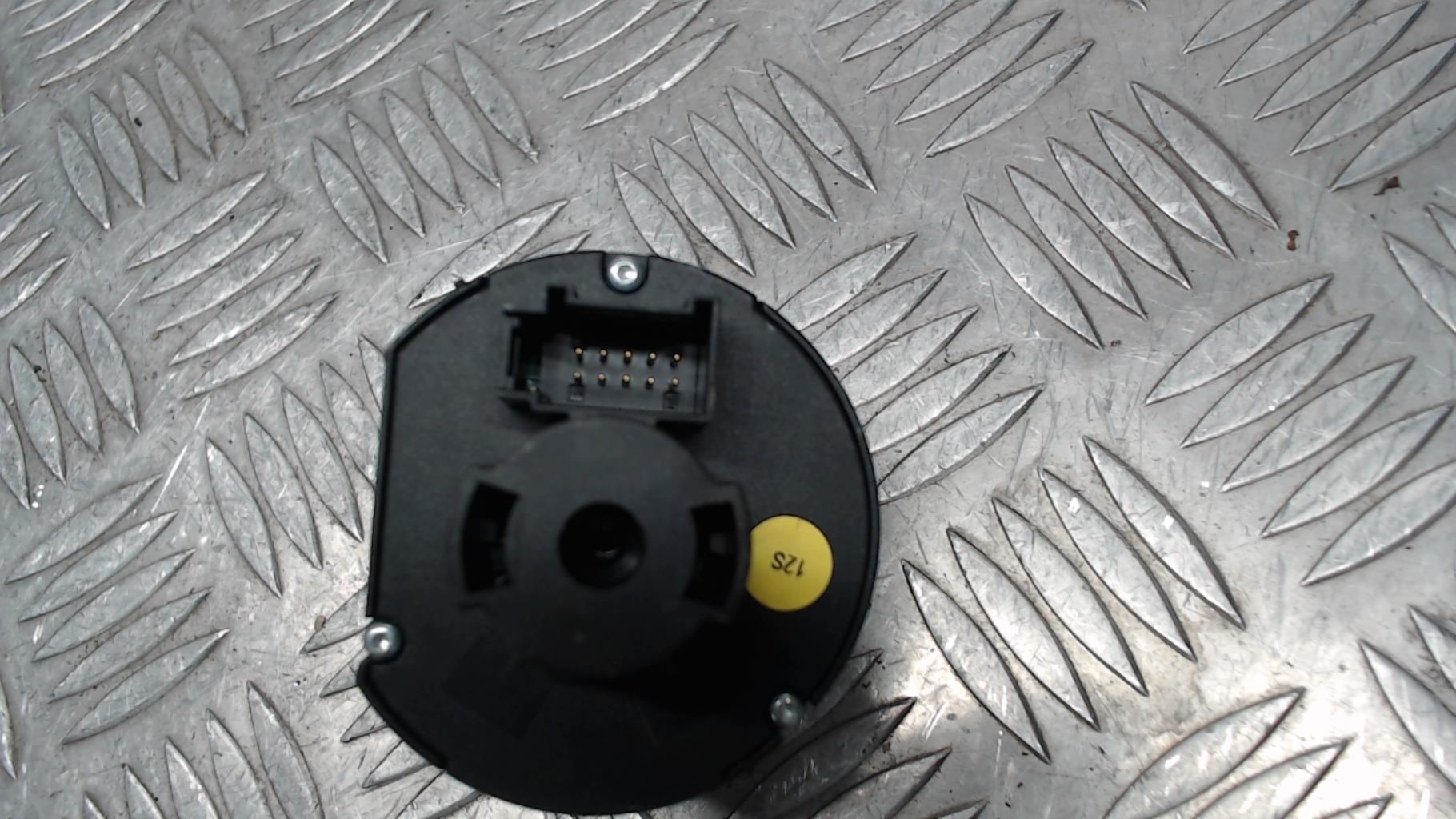 Commande de phare VOLKSWAGEN GOLF 6 Essence - 1