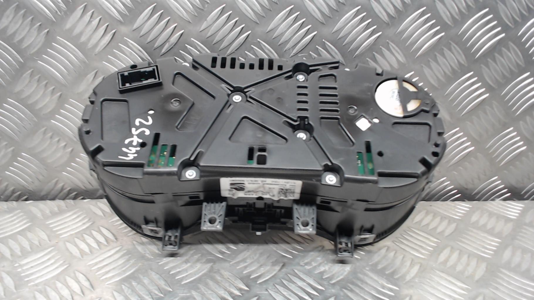 Compteur SEAT IBIZA 4 PHASE 3 Essence - 1