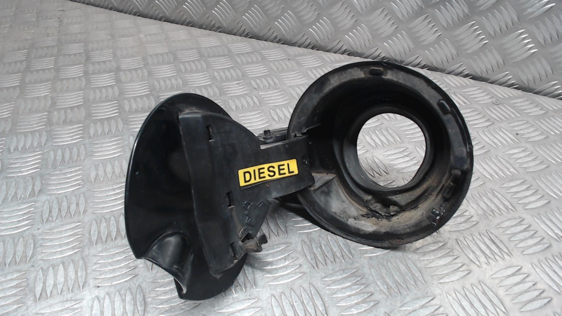Trappe d'essence CITROEN C3 2 PHASE 1 Diesel - 1